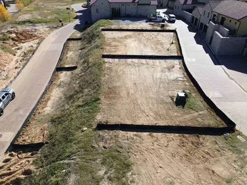 28 Cardona Dr, Westlake, TX 76262