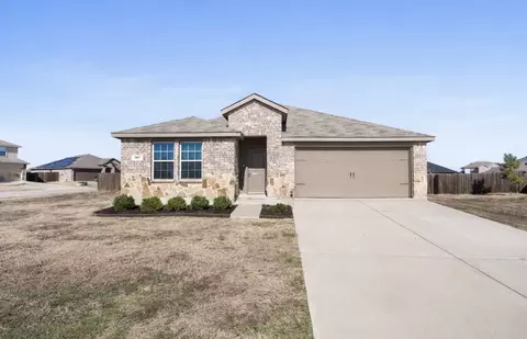 501 Farmhouse Ln, Royse City, TX 75189