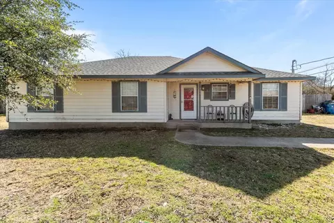 203 W Lee Ave, Whitney, TX 76692