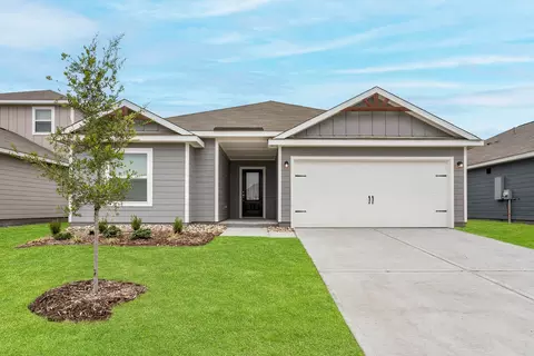 4910 Fillmore Dr, Greenville, TX 75401