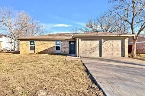 111 Lorie St, Alvarado, TX 76009