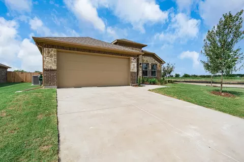 3801 Arrowchop Dr, Caddo Mills, TX 75135