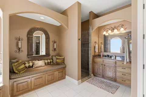 Bath - 3601 Springfield Rd, Springtown, TX 76082 photo 5 of 5