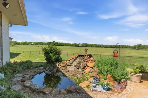 Exterior - 3601 Springfield Rd, Springtown, TX 76082 photo 6 of 6