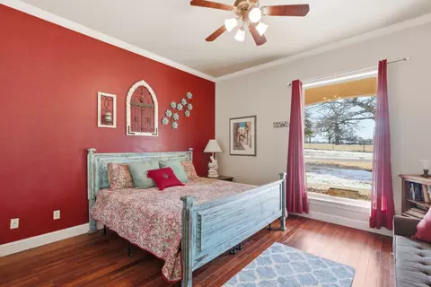 Bedroom - 3601 Springfield Rd, Springtown, TX 76082 photo 2 of 4