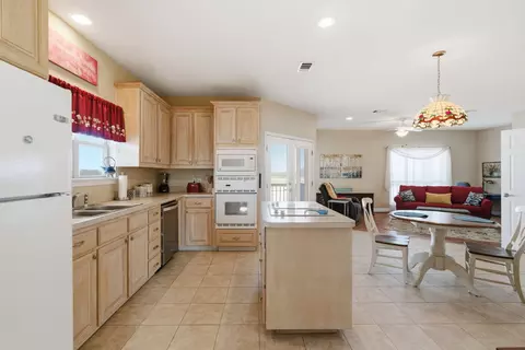 Kitchen - 3601 Springfield Rd, Springtown, TX 76082 photo 2 of 2