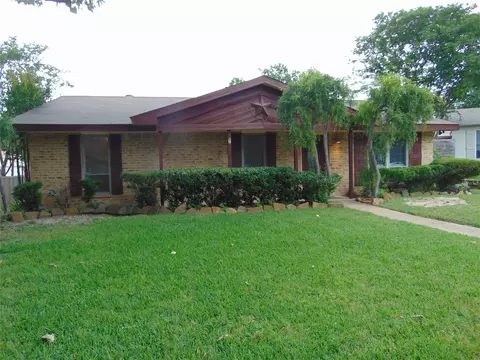 10835 Hayfield Dr, Dallas, TX 75238
