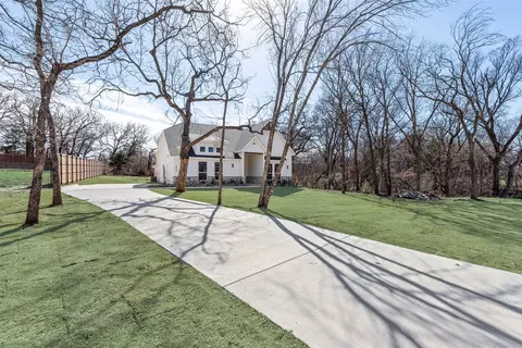 2017 Shady Creek Xing, Azle, TX 76020