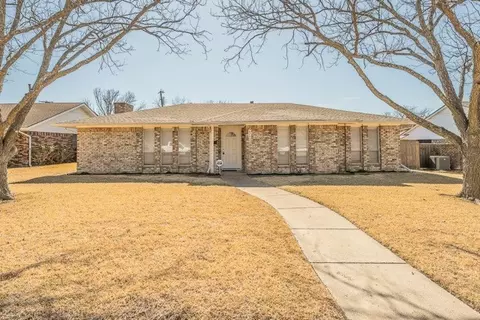 876 Dogwood Trl, Lancaster, TX 75146
