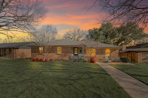 9710 Parkford Dr, Dallas, TX 75238
