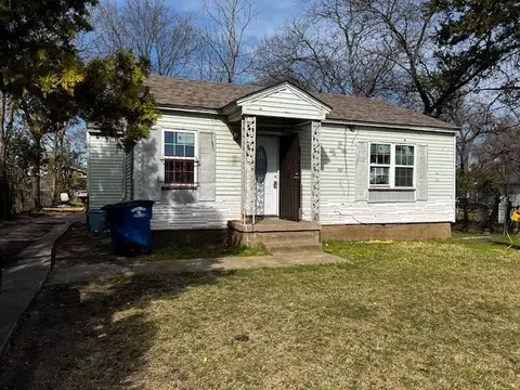 2323 Deer Path Dr, Dallas, TX 75216