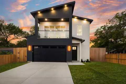 1651 E Overton St, Dallas, TX 75216