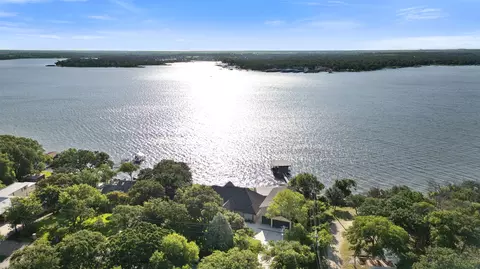 12210 Lake Forest Dr, Azle, TX 76020