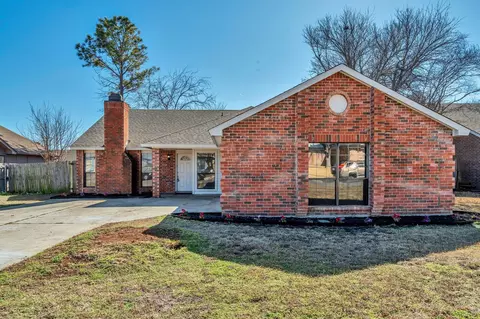 1508 Rockdale Dr, Arlington, TX 76018