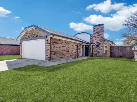 3703 Verlaine Dr, Carrollton, TX 75007