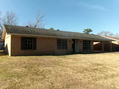 627 Woodmere Dr, Shreveport, LA 71115