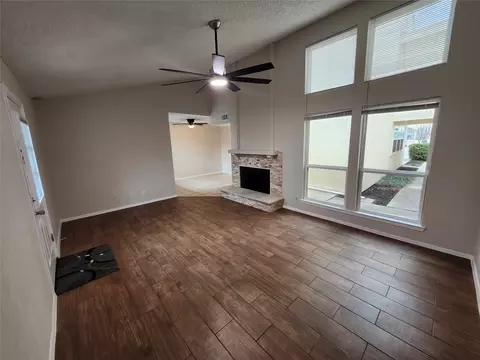 713 Cain St, Lake Dallas, TX 75065