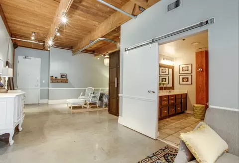 509 Elm St #305, Dallas, TX 75202