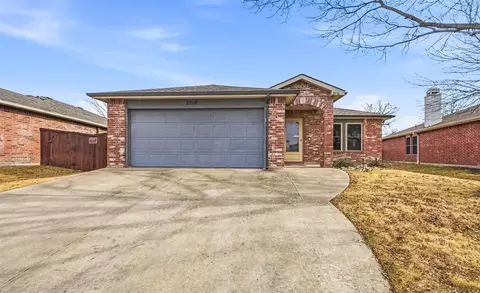 2516 Red Oak Dr, Little Elm, TX 75068