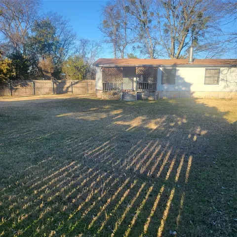 548 E Us Highway 69, Point, TX 75472 photo 5