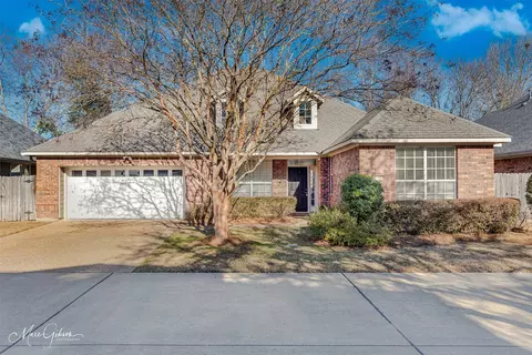 8040 Laurel Hill Dr, Shreveport, LA 71115