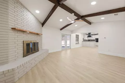 3270 Spring Valley Rd, Lorena, TX 76655