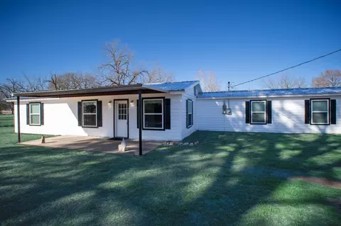 444 Lcr 466, Mexia, TX 76667