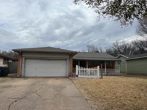 350 Crusader Dr, Dallas, TX 75217