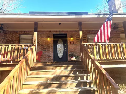 72 Raintree Rd, Bells, TX 75414