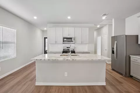516 Dorothy Dr, Mckinney, TX 75071