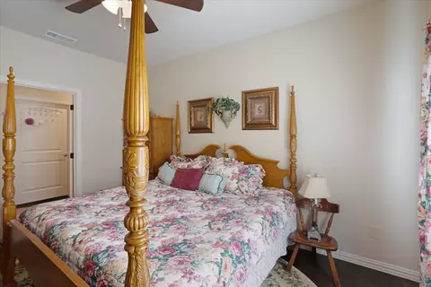 Bedroom - 732 E Bullock St, Denison, TX 75021 photo 2 of 6