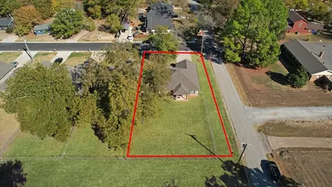 View/Area - 732 E Bullock St, Denison, TX 75021 photo 8 of 8