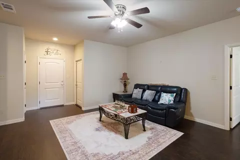 Other - 732 E Bullock St, Denison, TX 75021 photo 2 of 10
