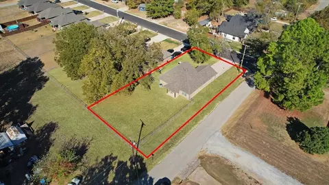 View/Area - 732 E Bullock St, Denison, TX 75021 photo 7 of 8