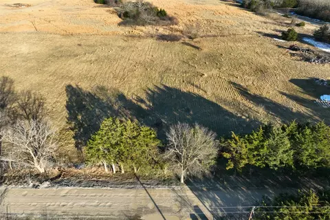 200 The Oil Rd, Gainesville, TX 76240