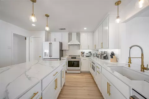 2309 Homestead Pl, Garland, TX 75044