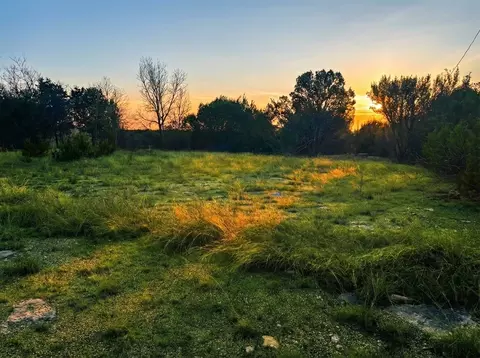 1319 Woodmere Trl, Granbury, TX 76048