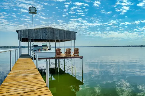 218 N Broadway Rd, Azle, TX 76020