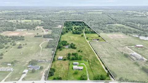 1142 County Road 212, Gainesville, TX 76240