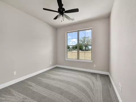 Bedroom - 1600 Thomas Rd, Springtown, TX 76082 photo 2 of 3