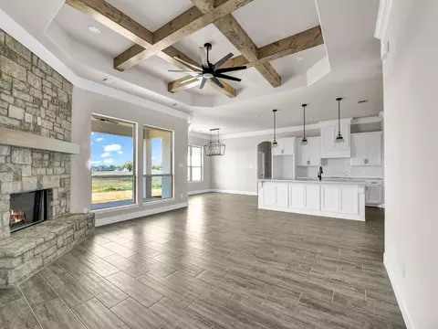Living - 1600 Thomas Rd, Springtown, TX 76082 photo 2 of 4