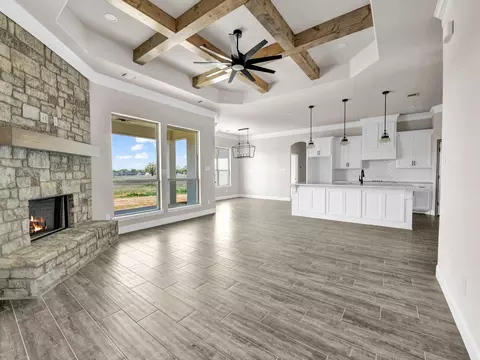 Living - 1600 Thomas Rd, Springtown, TX 76082 photo 3 of 4