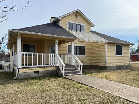 200 Chappell St, Terrell, TX 75160