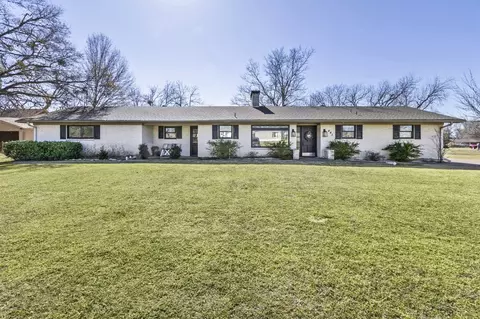 443 E Reunion St, Fairfield, TX 75840