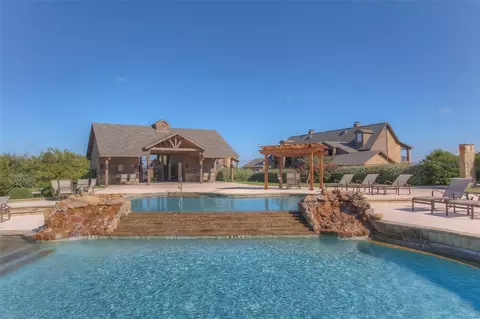 Exterior - 103 Eagle Pt, Graford, TX 76449 photo 9 of 14