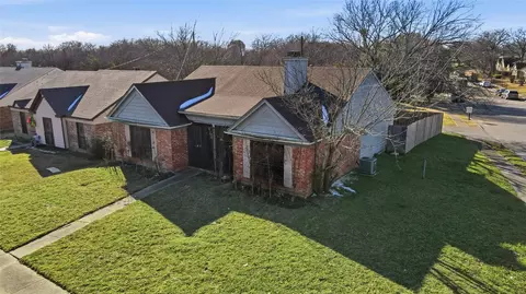 View/Area - 815 Apache, Dallas, TX 75217 photo 1 of 6