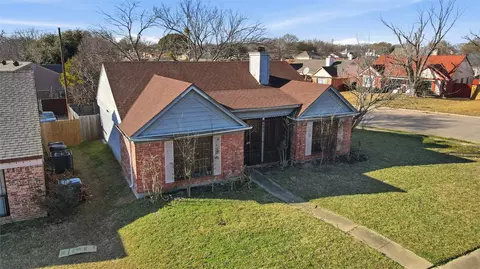 View/Area - 815 Apache, Dallas, TX 75217 photo 2 of 6