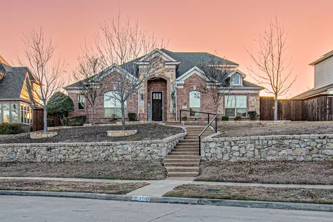 3101 Knightsbridge Ln, Garland, TX 75043