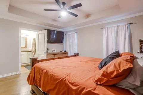 Bedroom - 301 Willow Cir, Springtown, TX 76082 photo 3 of 9