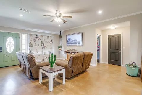 Entry Way - 301 Willow Cir, Springtown, TX 76082 photo 1 of 4